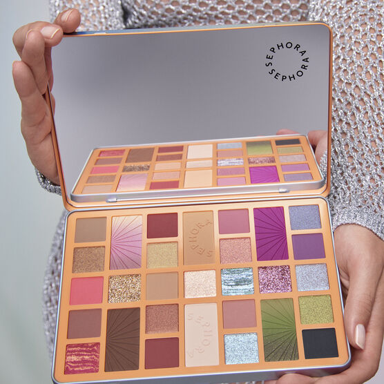 HOLIDAY PREMIUM PALETTE 2023